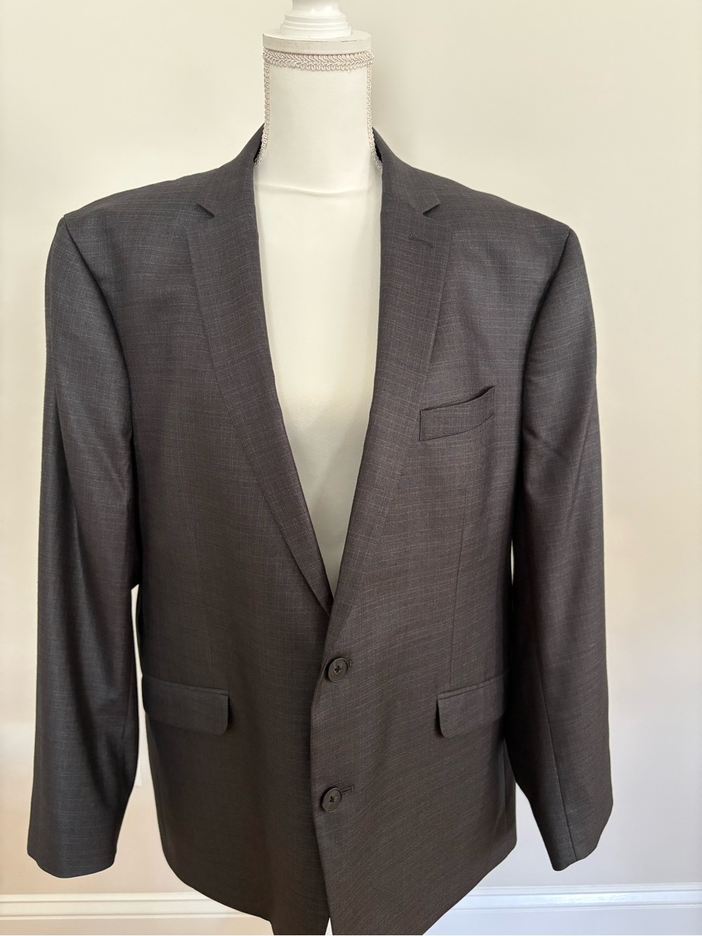 Men’s Charcoal Gray Kenneth Cole Reaction Suit in Size 48R Pants 42W
